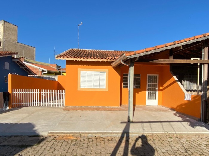 Rua Altemar Dutra de Oliveira, n.º 58 – casa E